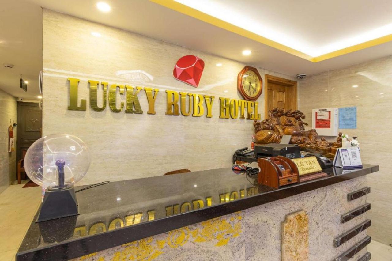 Lucky Ruby Hotel Da Nang Exterior foto